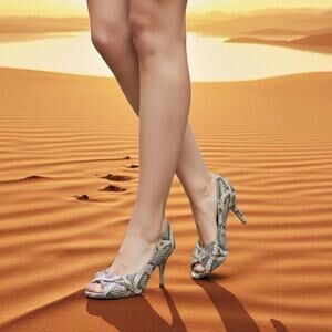 Kate Spade Peep Toe Heels Beige Python Snake Leather Heels Womens 7.5 Italy 2004